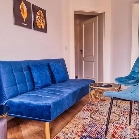 Monkey Magic Mansion 2 Bedroom Next To Tram And דירה *