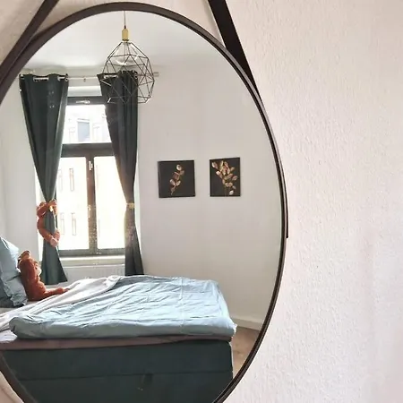 דירה Monkey Magic Mansion 2 Bedroom Next To Tram And