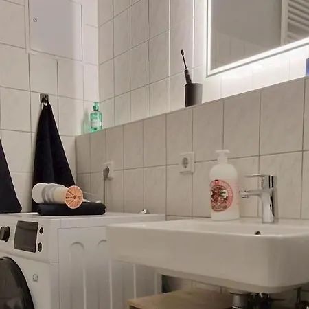 Monkey Magic Mansion 2 Bedroom Next To Tram And