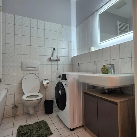 Monkey Magic Mansion 2 Bedroom Next To Tram And